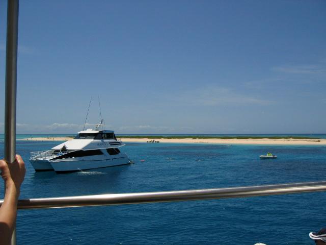 A 359 Cairns - Vue du bateau.jpg